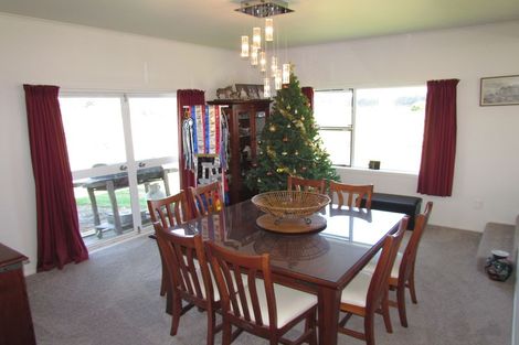 Photo of property in 212 Caveland Road, Te Whiti, Masterton, 5884