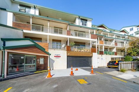 Photo of property in 13/8 Girton Terrace, Mount Cook, Wellington, 6021