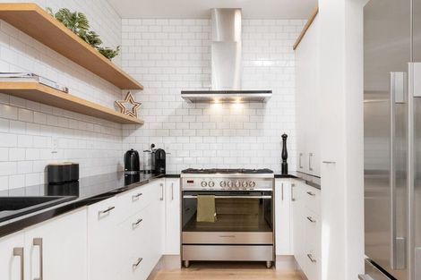 Photo of property in 33 Clifford Avenue, Merivale, Christchurch, 8014