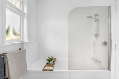 Photo of property in 18 Dudley Street, Levin, 5510