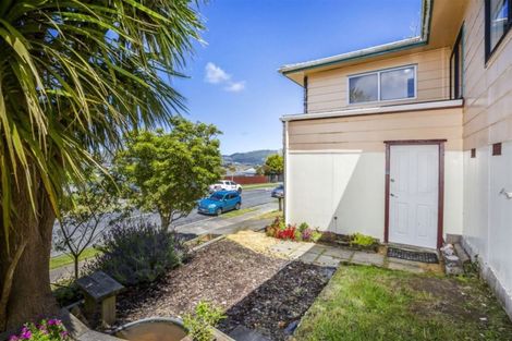 Photo of property in 29 Almora View, Ascot Park, Porirua, 5024