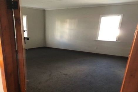 Photo of property in 18 Cambridge Terrace, Papatoetoe, Auckland, 2025