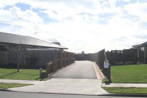 Photo of property in 37 Farringdon Avenue, Rototuna North, Hamilton, 3210