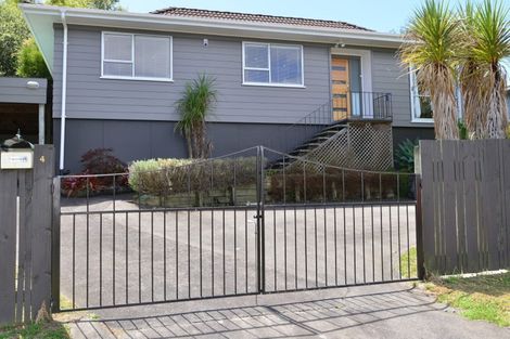 Photo of property in 4 Pahi Place, West Harbour, Auckland, 0618