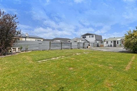 Photo of property in 102 Gibbons Street, Ebdentown, Upper Hutt, 5018