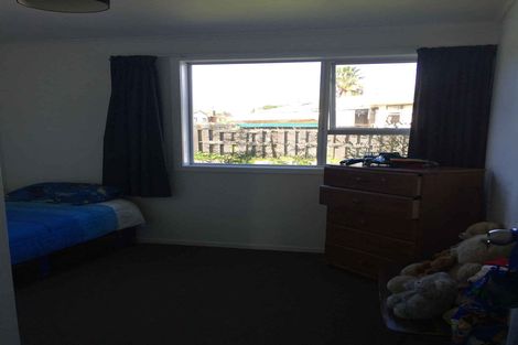 Photo of property in 17 Garth Place, Manurewa, Auckland, 2102