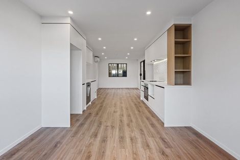 Photo of property in 8c Datura Place, Sunnynook, Auckland, 0620