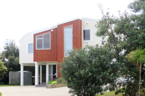 Photo of property in 10 Sea Crest Place, Bowentown, Waihi Beach, 3177