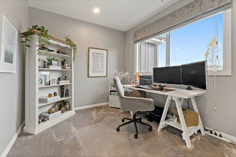 Photo of property in 61 Pitoitoi Drive, Riverhead, 0820