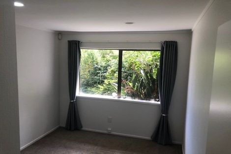 Photo of property in 21 Palliser Lane, Browns Bay, Auckland, 0630