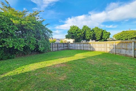 Photo of property in 2 Avery Grove, Boulcott, Lower Hutt, 5011