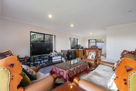 Photo of property in 13 Rathmar Drive, Manurewa, Auckland, 2105