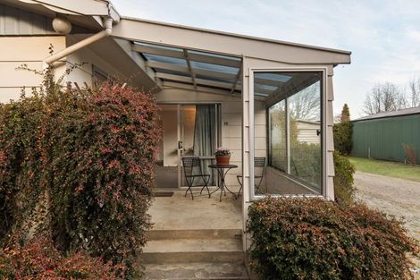 Photo of property in 10 Adamson Drive, Arrowtown, 9302