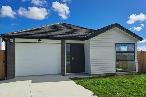 Photo of property in 3a Uatoto Road, Clarks Beach, 2122