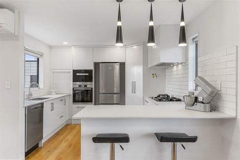 Photo of property in 142b Bucklands Beach Road, Bucklands Beach, Auckland, 2012