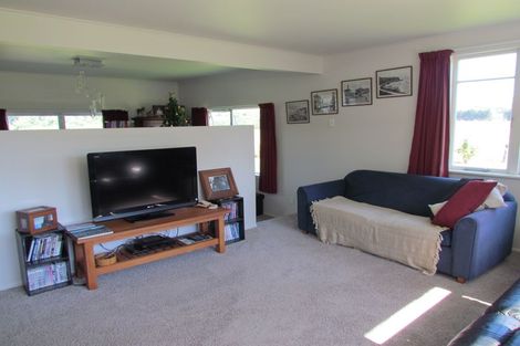 Photo of property in 212 Caveland Road, Te Whiti, Masterton, 5884