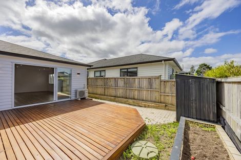 Photo of property in 12 Moemoea Avenue, Kumeu, 0810