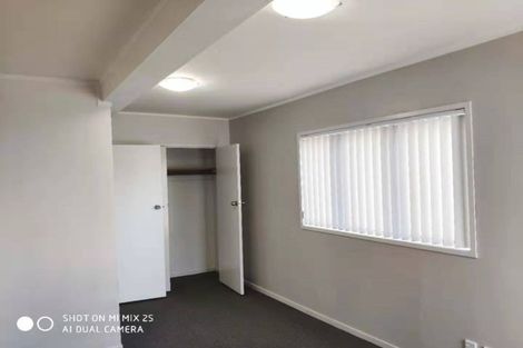 Photo of property in 124 View Road, Sunnyvale, Auckland, 0612