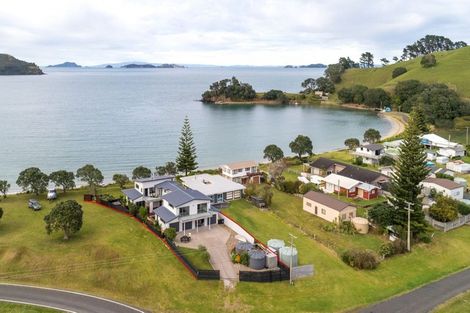 Photo of property in 1 Otautu Wharf Road, Colville, Coromandel, 3584
