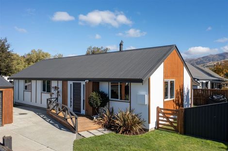 Photo of property in 103 Waenga Drive, Cromwell, 9310