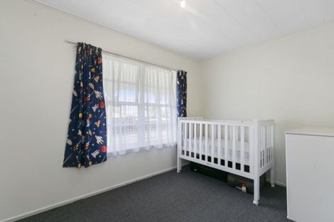 Photo of property in 6 Bexley Grove, Wainuiomata, Lower Hutt, 5014