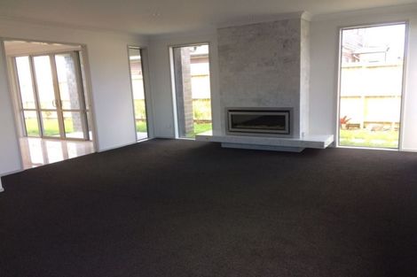 Photo of property in 18 Milano Boulevard, Karaka, Papakura, 2113