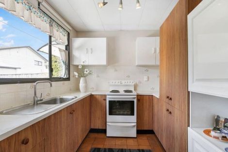 Photo of property in 1/9 Kimdale Place, Totara Heights, Auckland, 2105