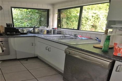 Photo of property in 50 Glennandrew Drive, Half Moon Bay, Auckland, 2012