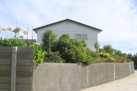 Photo of property in 90 Arawhata Street, Ranui, Porirua, 5024