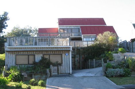 Photo of property in 26 Frimley Terrace, Waikanae Beach, Waikanae, 5036