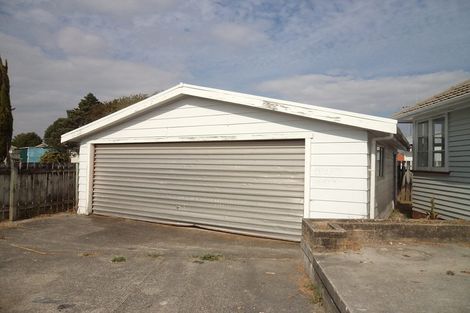Photo of property in 40 Paul Crescent, Fairfield, Hamilton, 3214