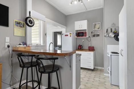 Photo of property in 19 Carlyle Street, Te Aroha, 3320