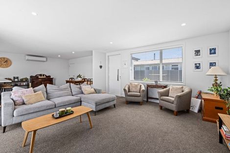 Photo of property in 127a Taradale Road, Onekawa, Napier, 4110