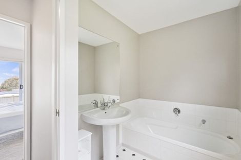 Photo of property in 28 Rakau Views, Orewa, 0931