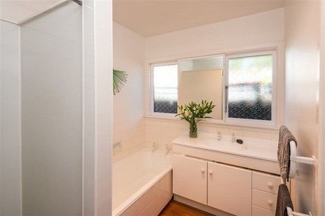 Photo of property in 30 Plynlimon Road, Fendalton, Christchurch, 8052