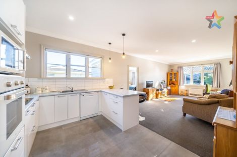 Photo of property in 232 Major Drive, Kelson, Lower Hutt, 5010