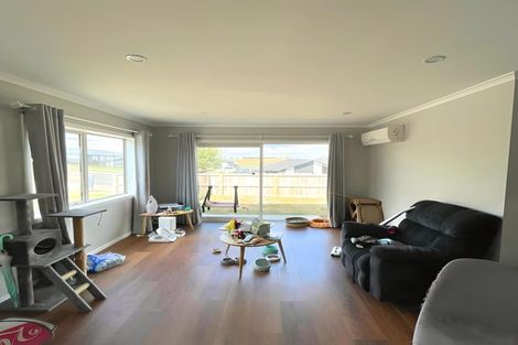 Photo of property in 22 Kapua Crescent, Rototuna North, Hamilton, 3210