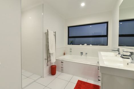 Photo of property in 2 Paritai Place, Flagstaff, Hamilton, 3210