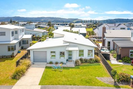 Photo of property in 7 Tuna Place, Omaha, 0986