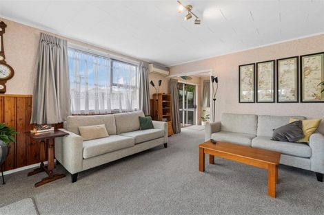Photo of property in 42 Kahu Street, Utuhina, Rotorua, 3015