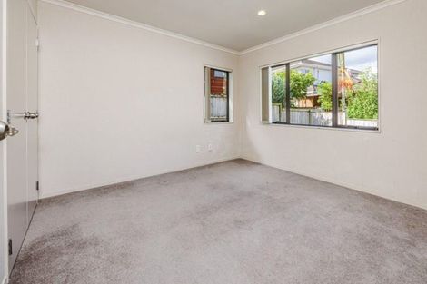 Photo of property in 7 Mazuran Place, Flat Bush, Auckland, 2016