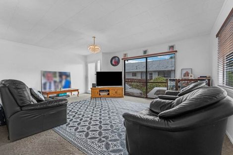 Photo of property in 53 Burundi Avenue, Clendon Park, Auckland, 2103