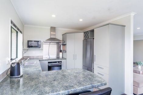 Photo of property in 56 Percy Kinsman Crescent, Riverstone Terraces, Upper Hutt, 5018
