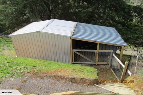 Photo of property in 35 Totara View Road, Wakefield, 7095