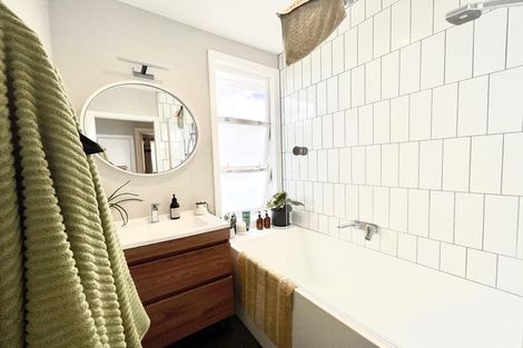 Photo of property in 134 Glengarry Road, Glen Eden, Auckland, 0602