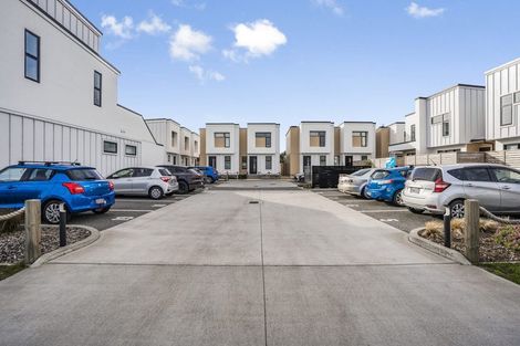 Photo of property in 16/10 Pascoe Avenue, Paremata, Porirua, 5026