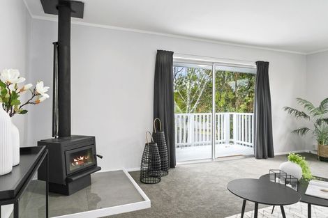 Photo of property in 10 Wembley Place, Richmond Heights, Taupo, 3330