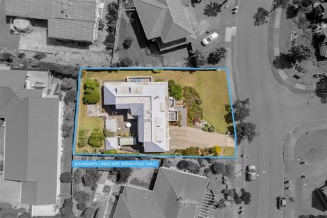 Photo of property in 6 Stevenson Way, Cockle Bay, Auckland, 2014