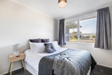 Photo of property in 5 Sutton Avenue, Mangere East, Auckland, 2024