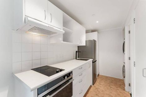 Photo of property in 17a/30 Westward Ho, Glen Eden, Auckland, 0602